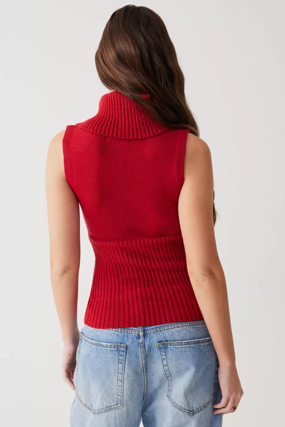 Frankies Bikinis Tops>Axel Cable Cloud Knit Sleeveless Sweater Red Velvet