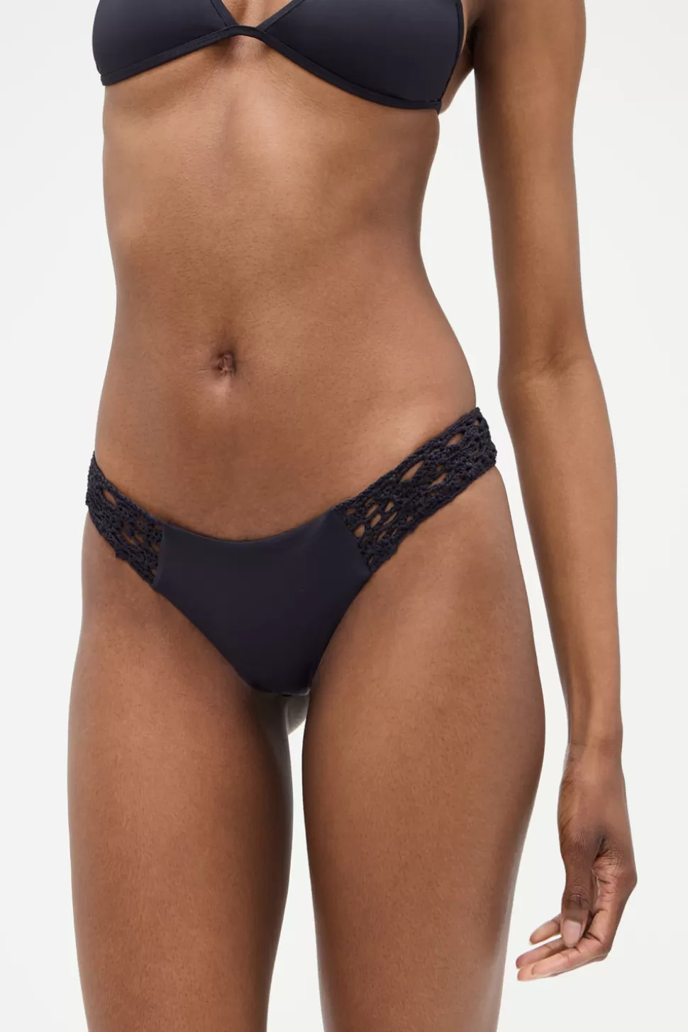 Frankies Bikinis Bottoms | Bikinis>Tanner Cheeky Bikini Bottom Black